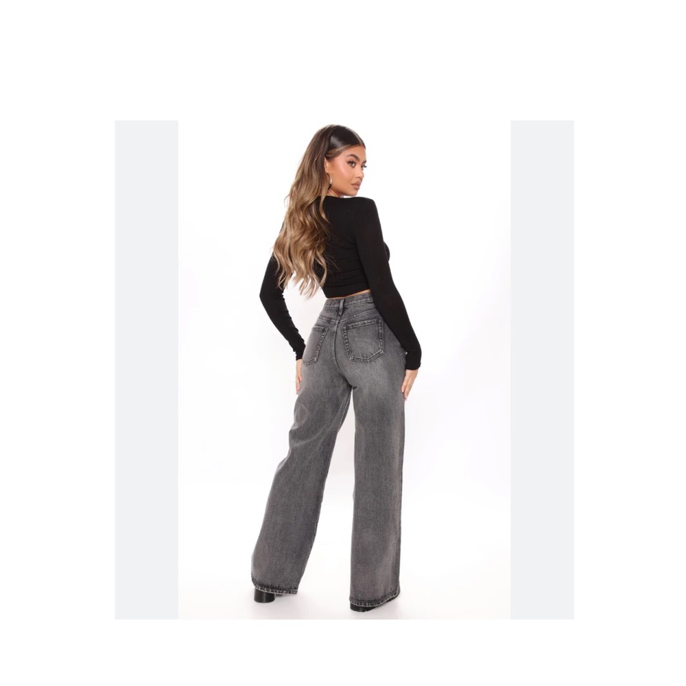 Fashion Nova Baggy Wide Legs Barrel Jeans Size 14